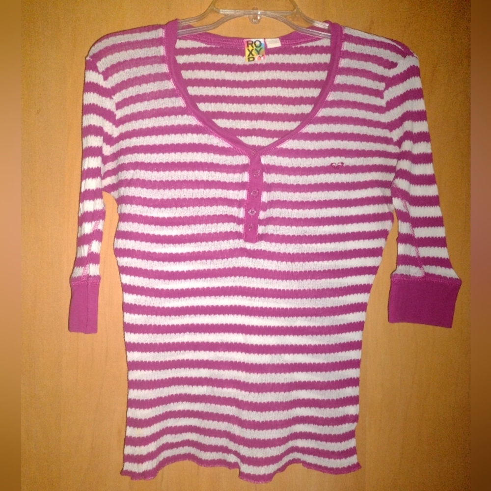 Roxy Purple and White Short Sleeve Sweater Size Large